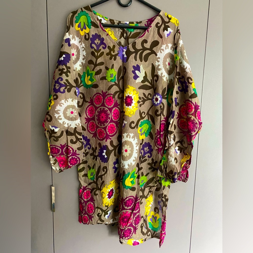 Multi color Beach coverup FRAGONARD PARFUMEUR